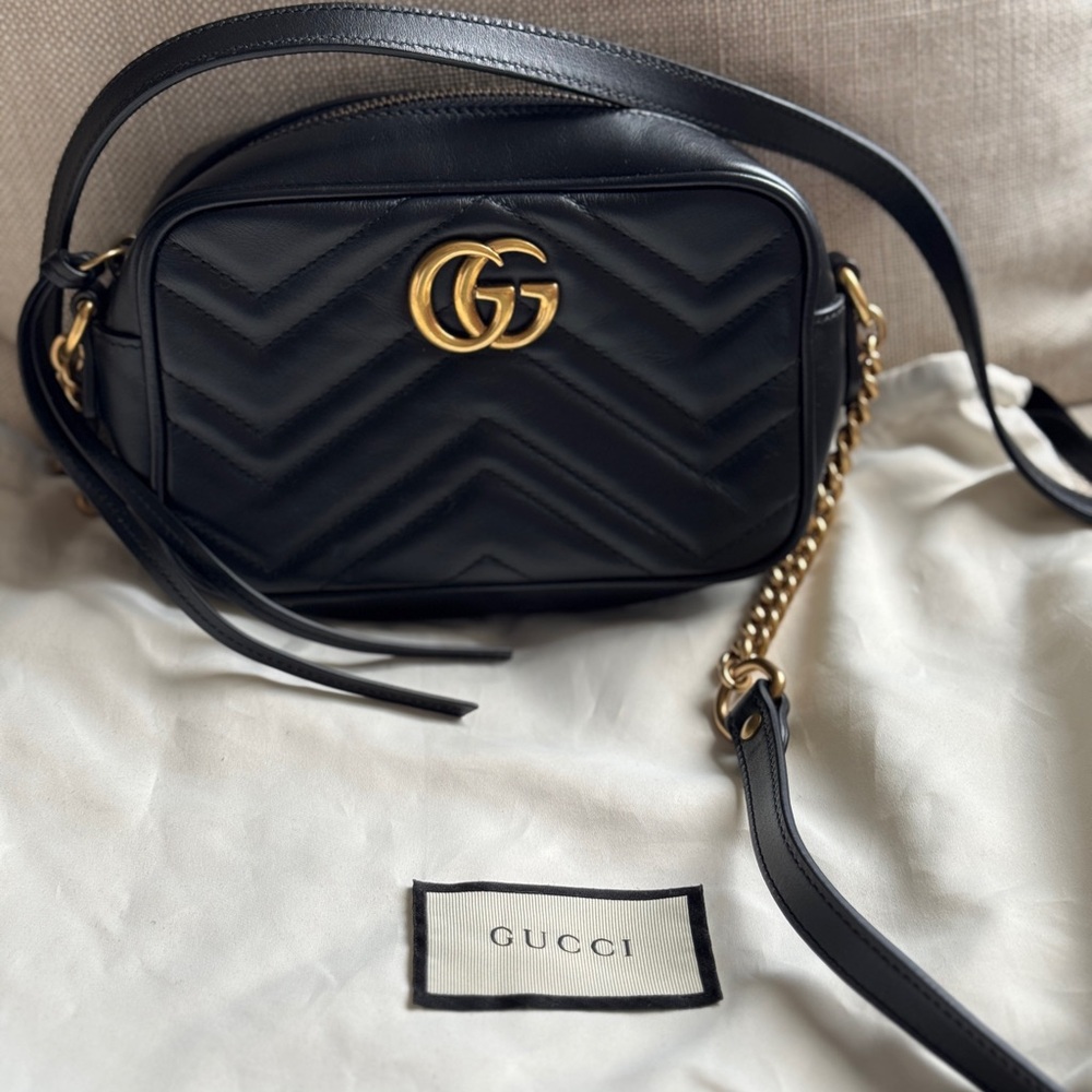 NEW!! Gucci GG Marmont Mini Camera Quilted Crossbody Bag. Worn once!
